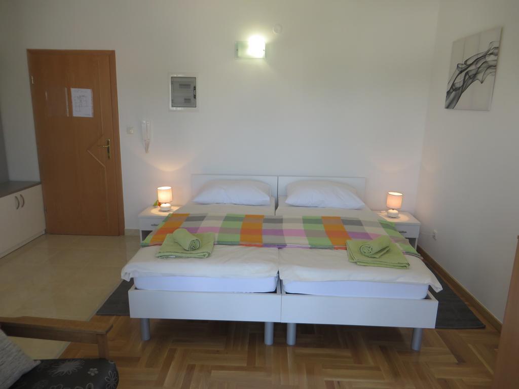 Filipovic Apartments With Pool Biograd Na Moru Luaran gambar