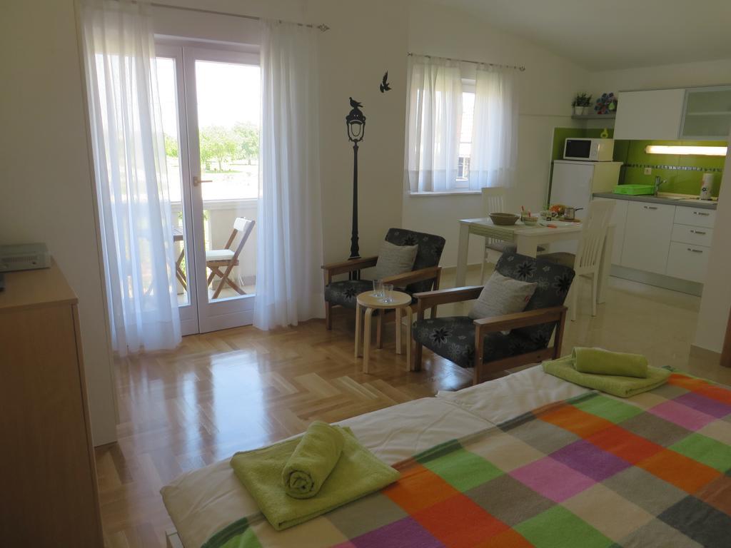 Filipovic Apartments With Pool Biograd Na Moru Luaran gambar