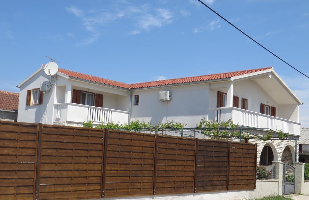 Filipovic Apartments With Pool Biograd Na Moru Luaran gambar