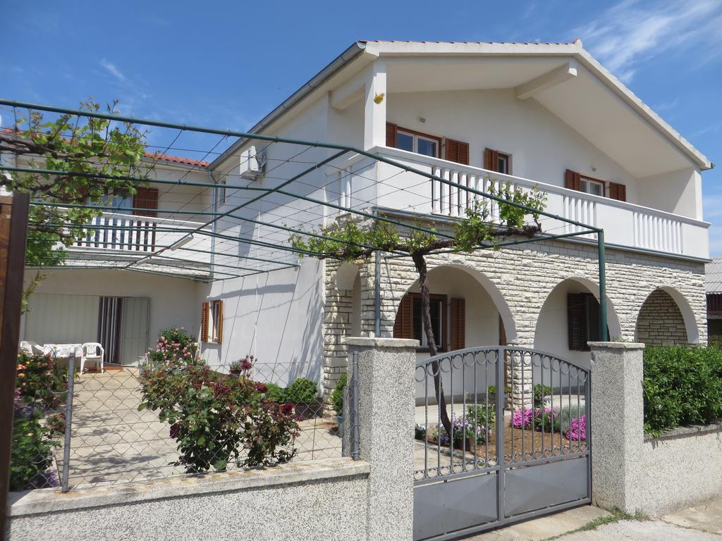Filipovic Apartments With Pool Biograd Na Moru Luaran gambar