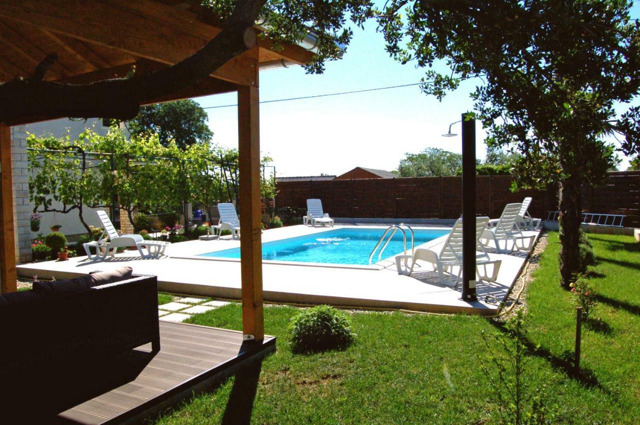 Filipovic Apartments With Pool Biograd Na Moru Luaran gambar