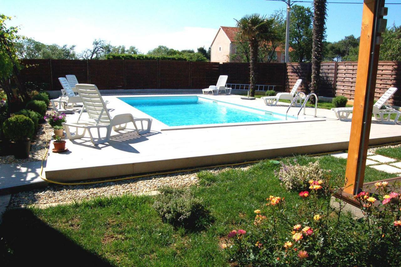 Filipovic Apartments With Pool Biograd Na Moru Luaran gambar
